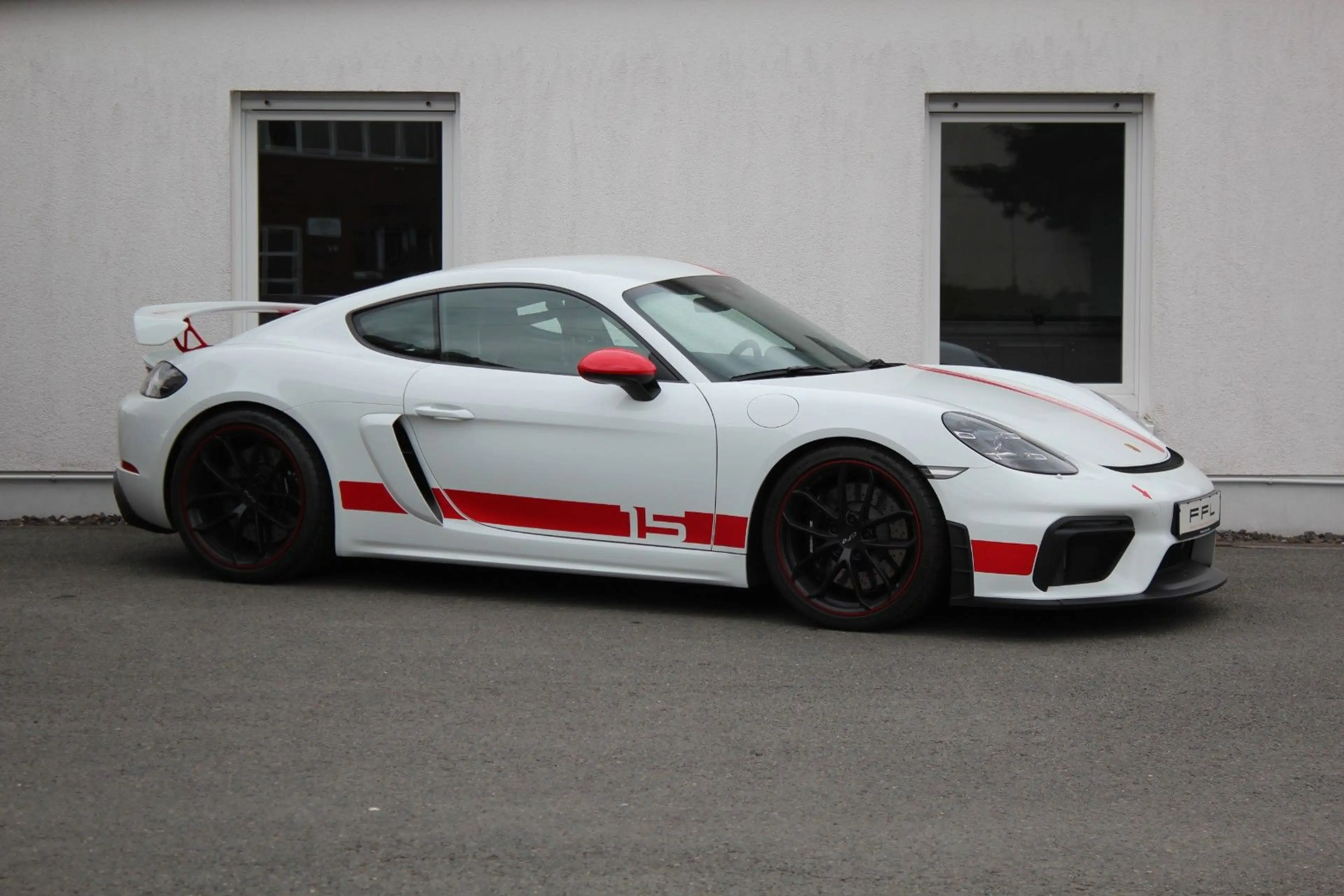 Porsche Cayman 718 982 GT4 Sports Cup Edition 1 of 100 — photo 7