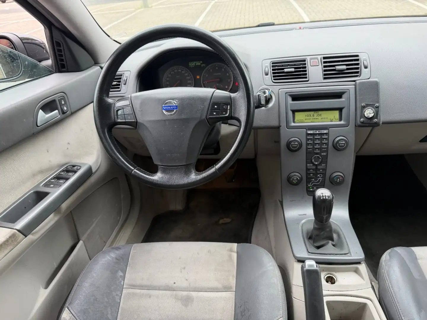Volvo V50 1.8 Edition I KOUDE AIRCO INRUIL KOOPJE MEENEEM PR Schwarz - 2