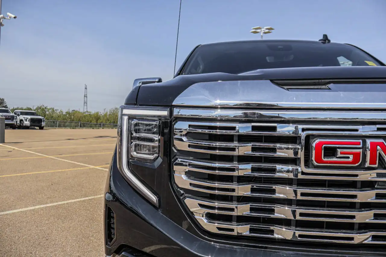 GMC Sierra 1500 снимка GMC Sierra 1500