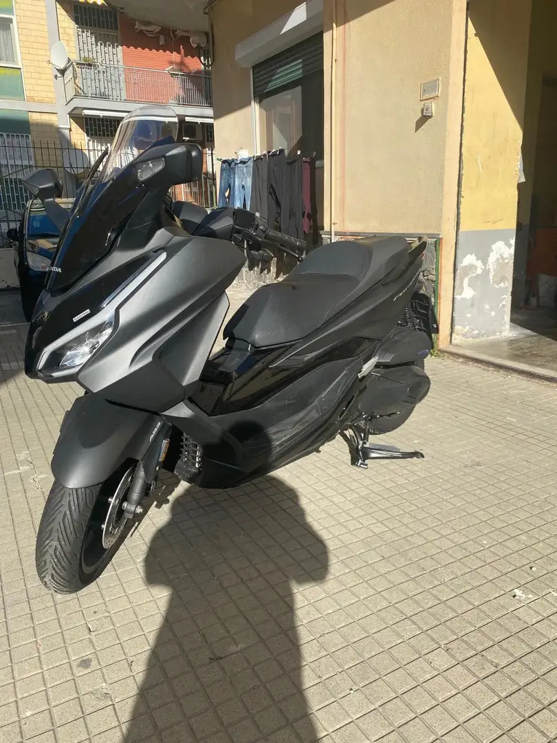 Honda Forza 350 Negro - 2