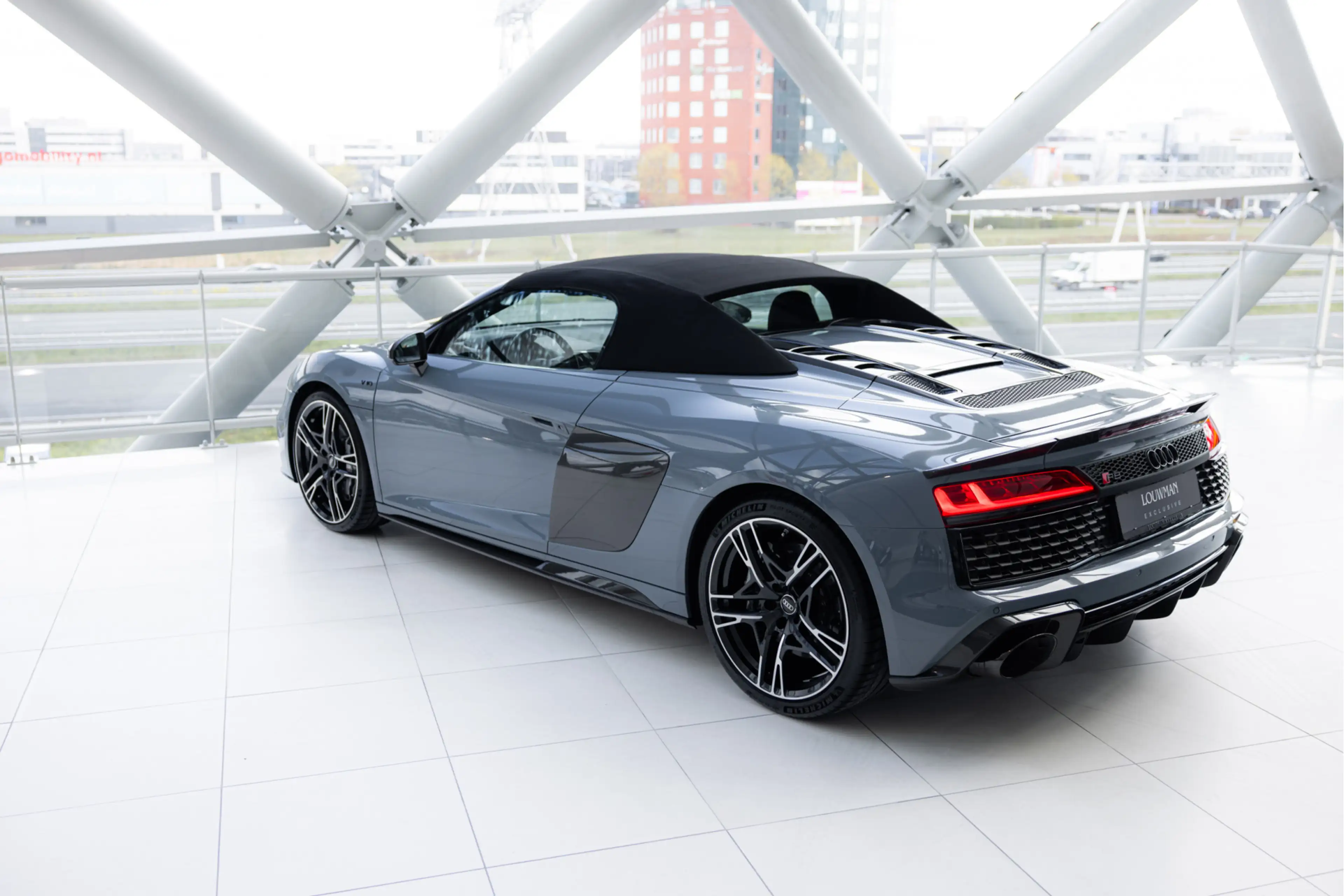 Audi R8 Spyder 5.2 V10 Performance Quattro | B&O | Kemora — photo 10