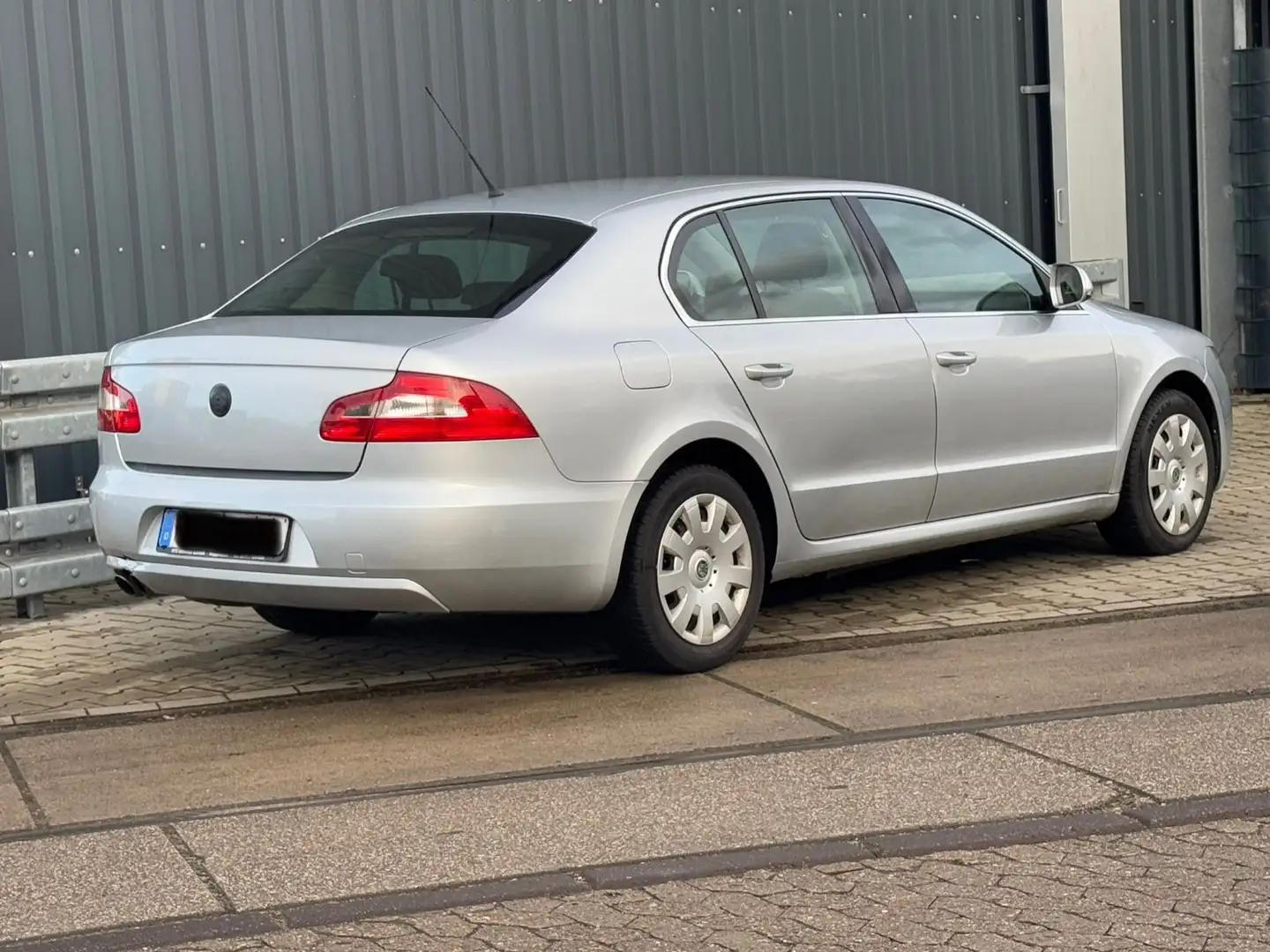 Skoda Superb Comfort SHZ*ALU*"2.Hand Silber - 2
