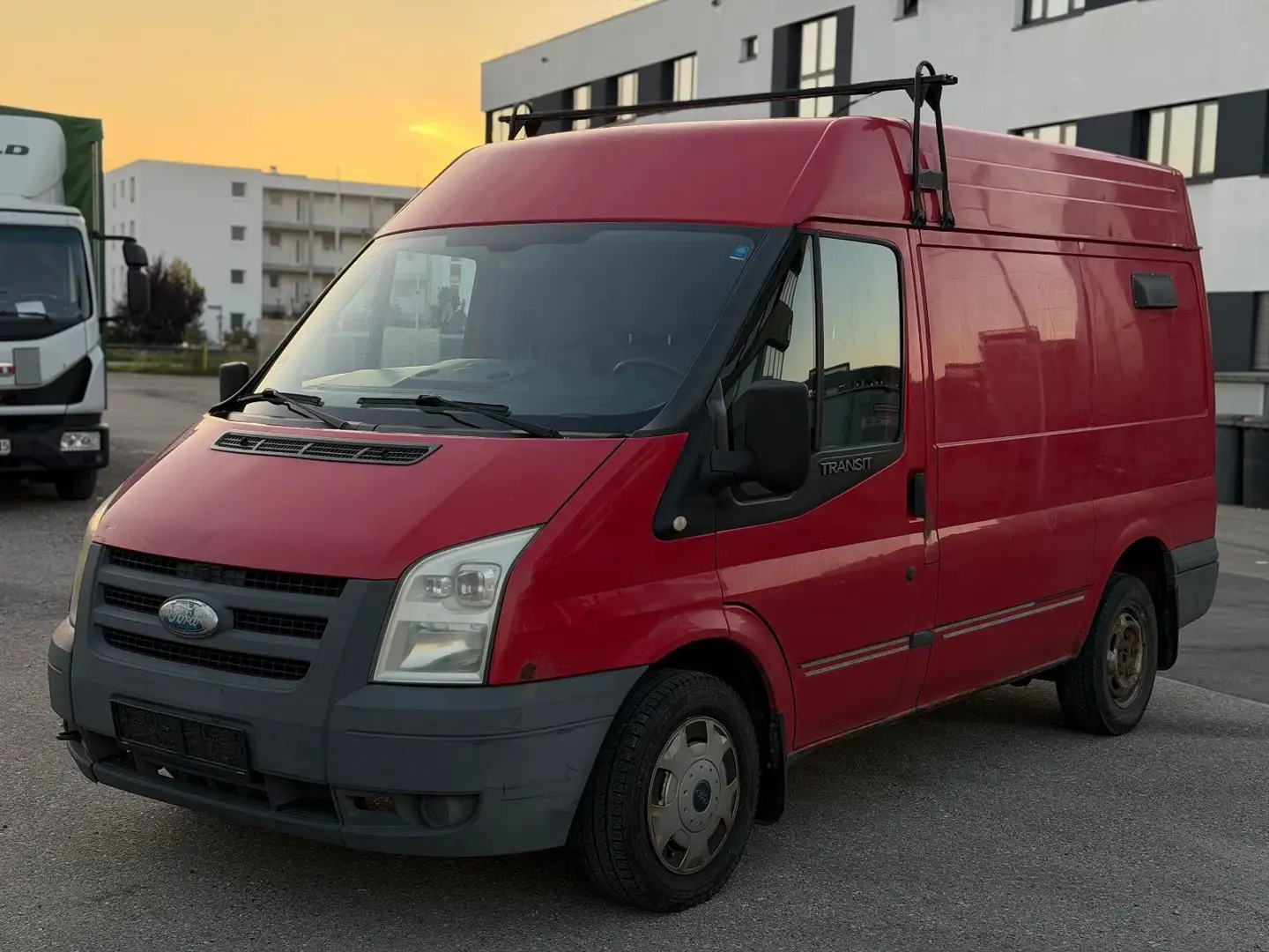 Ford Transit Kasten 2.2 FT 300 K LKW Rot - 1