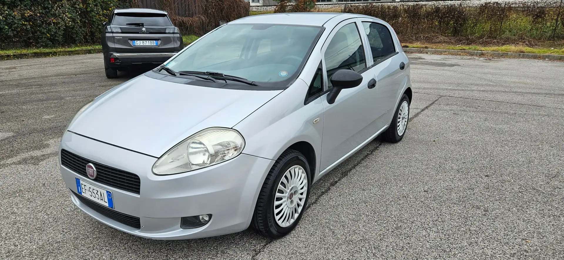 Fiat Grande Punto Grande Punto 1.3 mjt 16v Actual 75cv Grau - 1