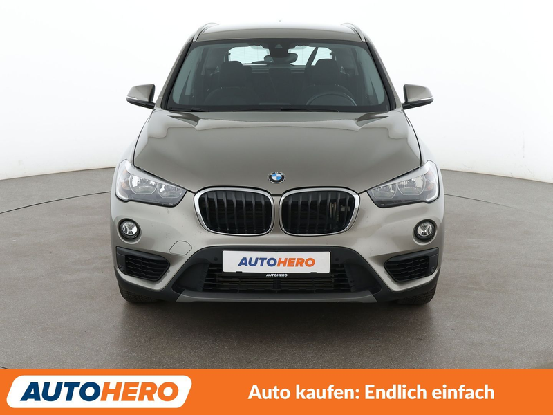 BMW X1 sDrive 20i Advantage Aut.*NAVI*TEMPO*PDC*SHZ*ALU* — photo 9
