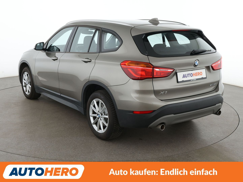 BMW X1 sDrive 20i Advantage Aut.*NAVI*TEMPO*PDC*SHZ*ALU* — photo 4