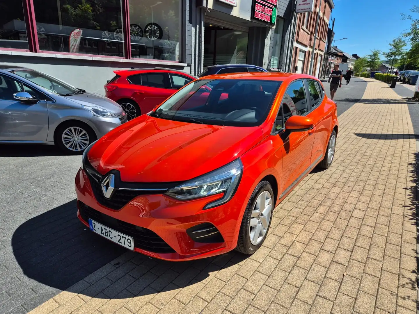 Renault Clio 1.5 BLUE DCI ZEN GARANTIE 1 AN Oranje - 1