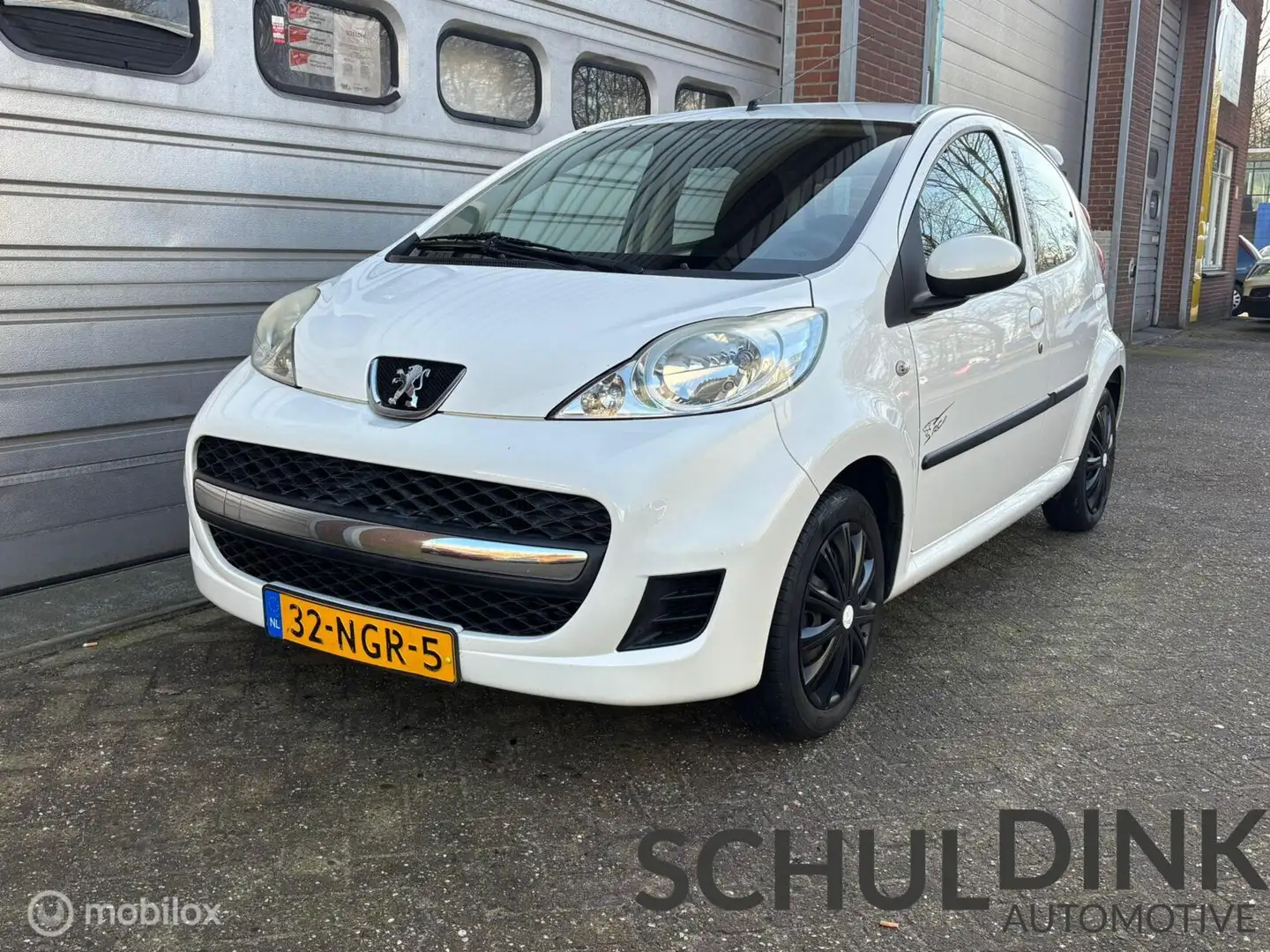 Peugeot 107 1.0-12V XS ELEKTRISCHE RAMEN|STUURBEKRACHTIGING Wit - 2