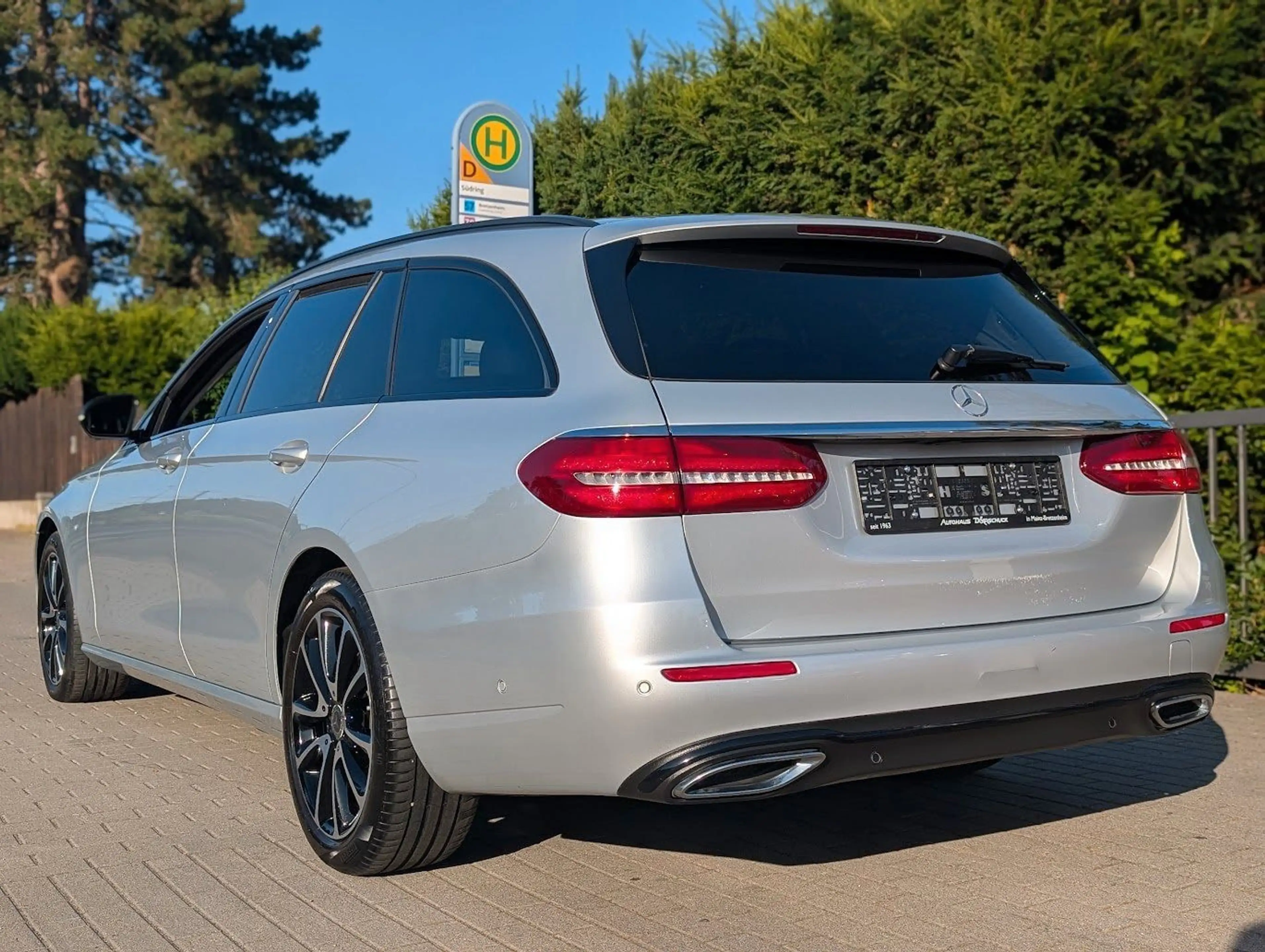 Mercedes-Benz E 400 E 400 d T-Modell Avantgarde 1. Hand. 199€ monatl — photo 5