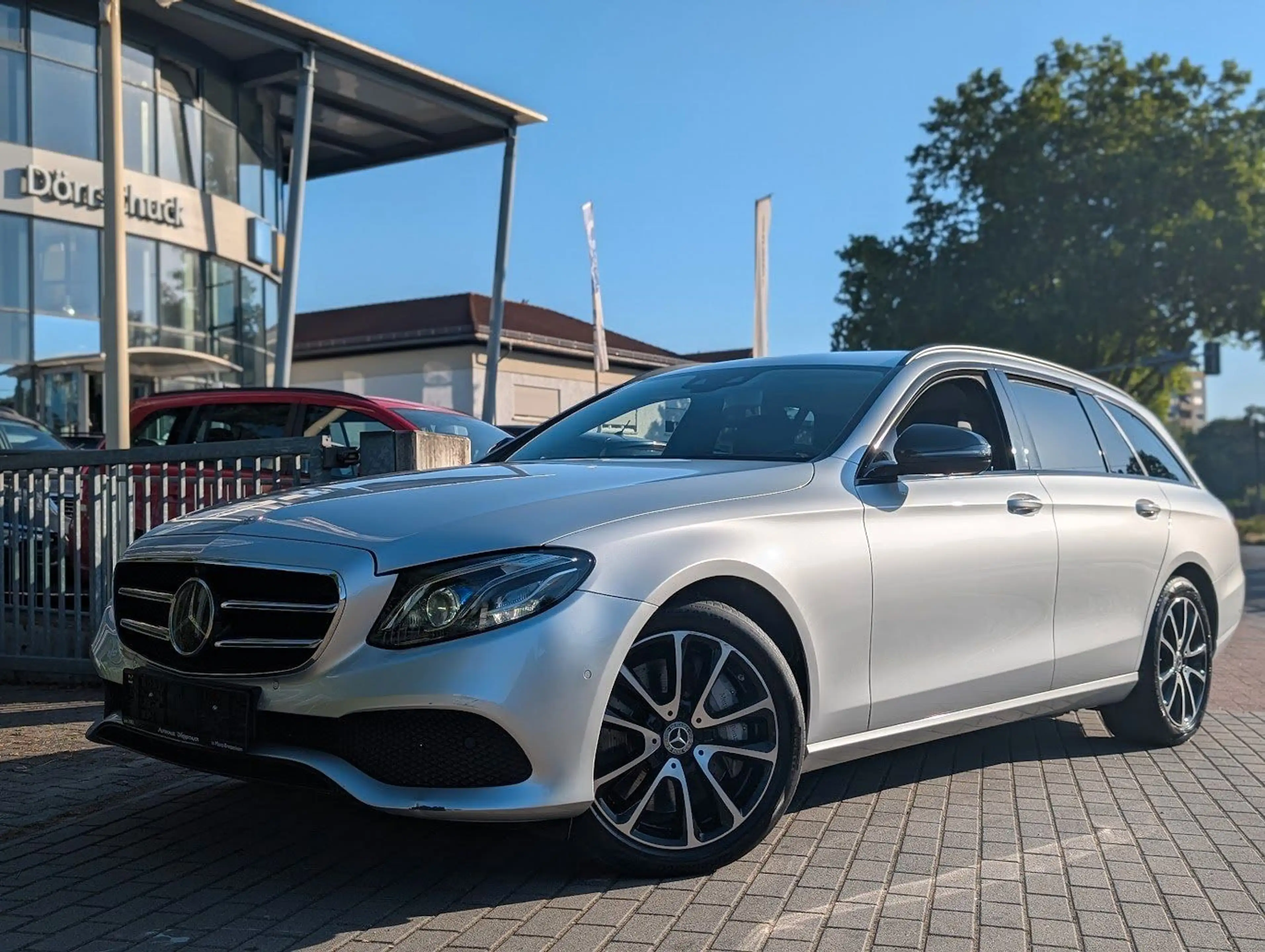 Mercedes-Benz E 400 E 400 d T-Modell Avantgarde 1. Hand. 199€ monatl — photo 4