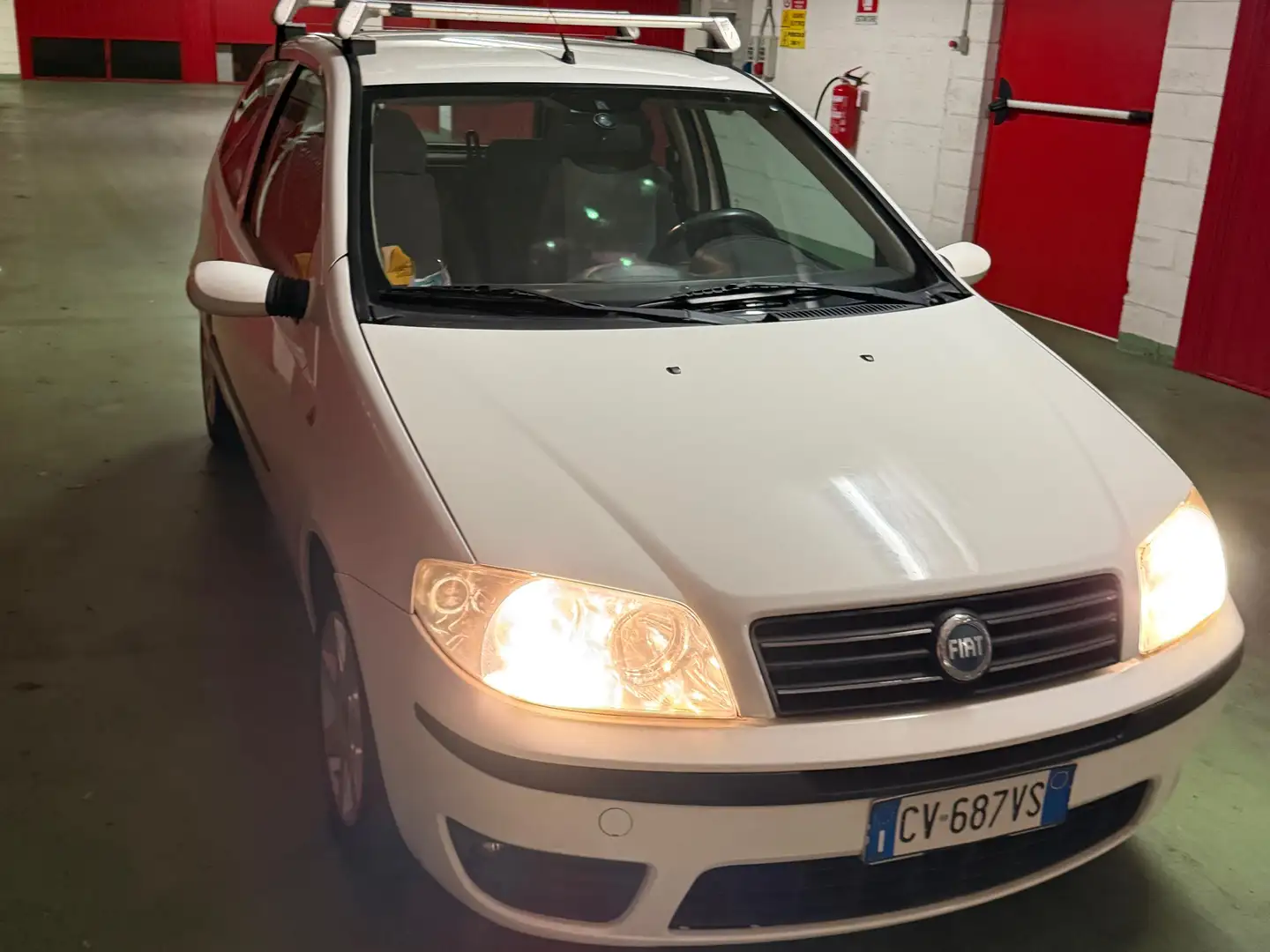 Fiat Punto 1,3 multijet diesel motion Bianco - 1