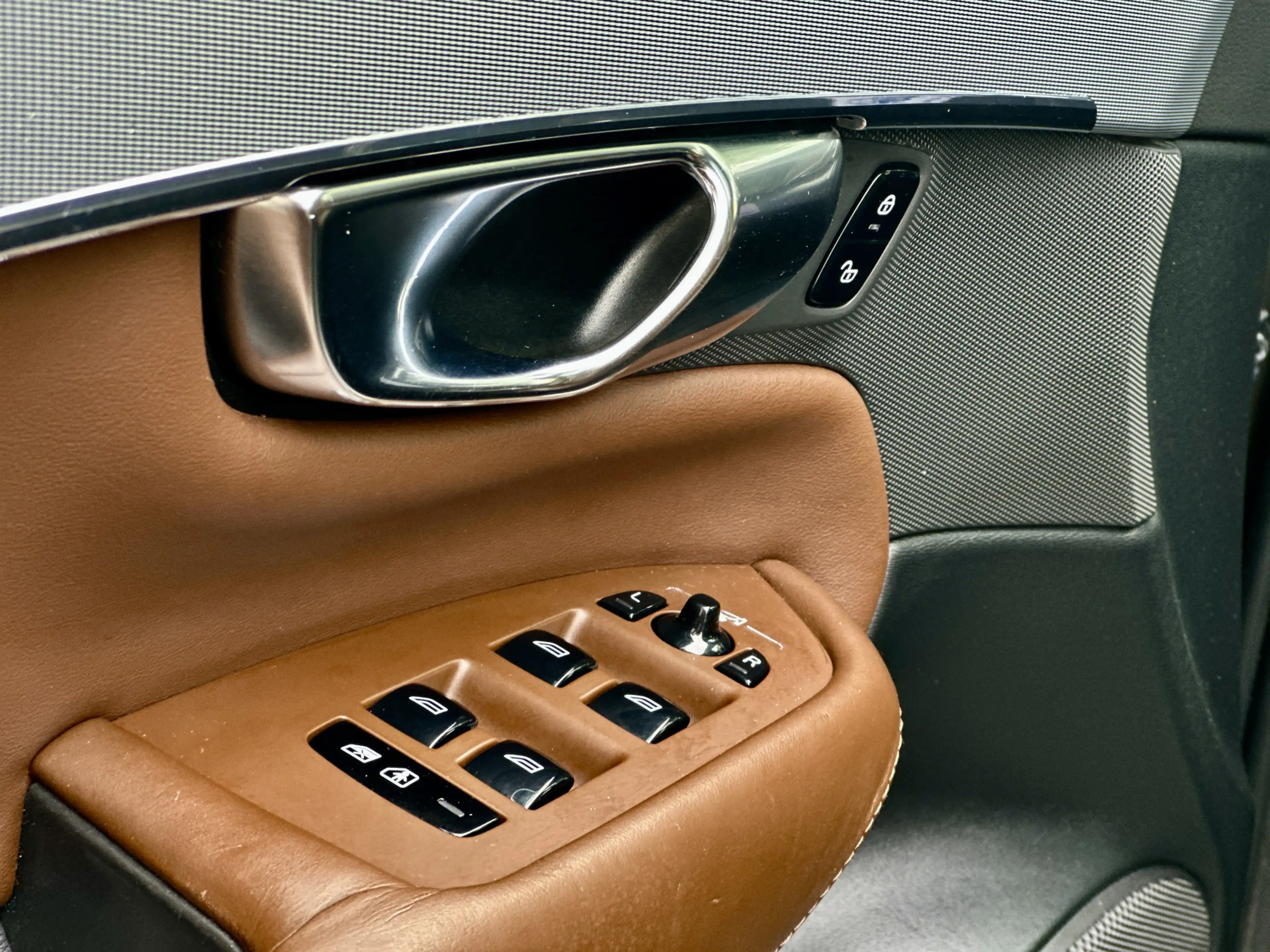 Volvo XC90 2.0 T8 | AWD | Inscription | Panoramadak | Trekhaa — photo 32