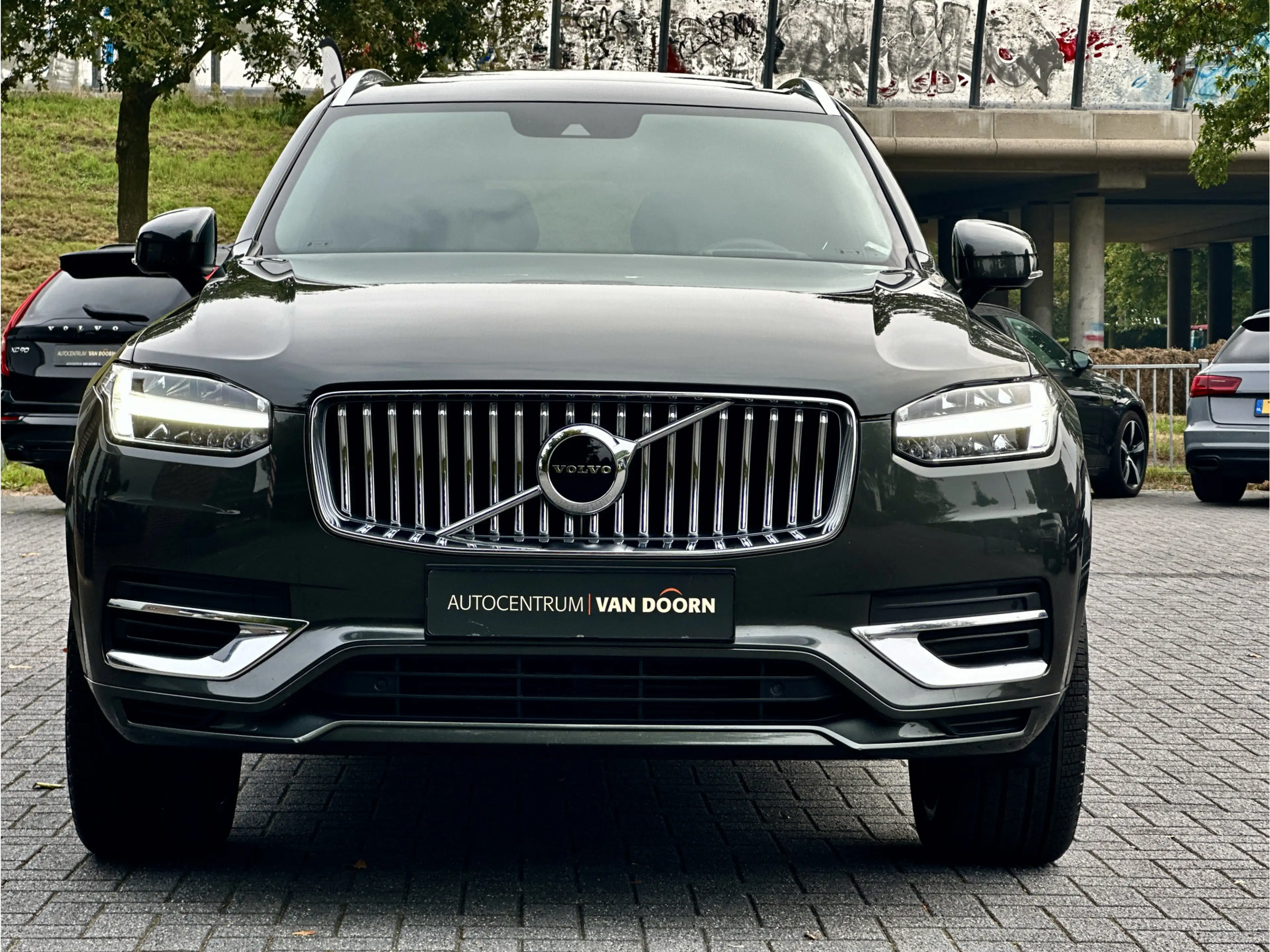 Volvo XC90 2.0 T8 | AWD | Inscription | Panoramadak | Trekhaa — photo 11