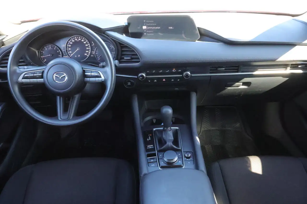 Mazda 3 снимка Mazda 3