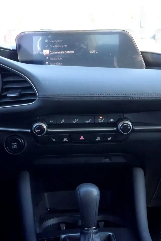 Mazda 3 снимка Mazda 3