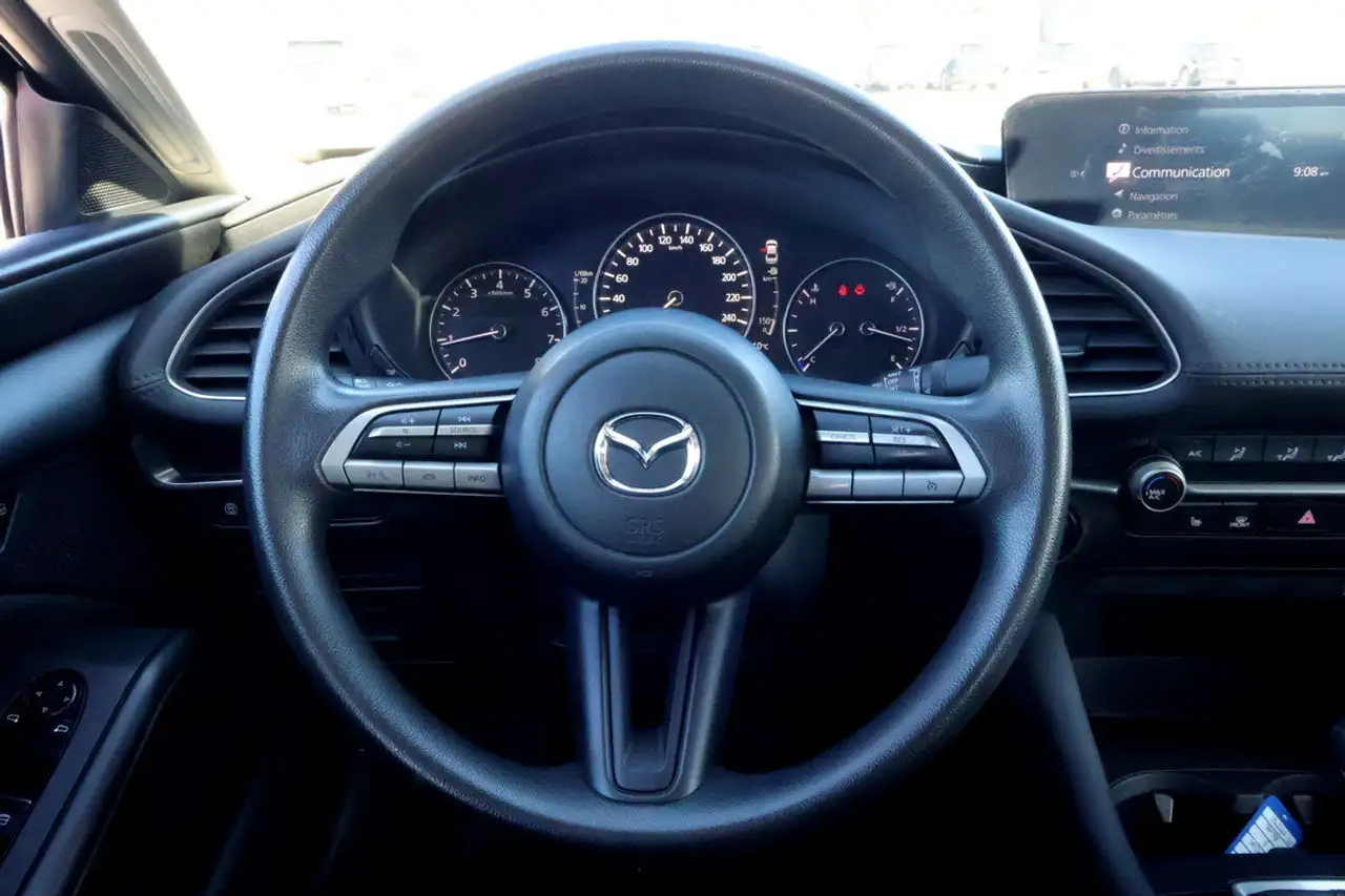 Mazda 3 снимка Mazda 3