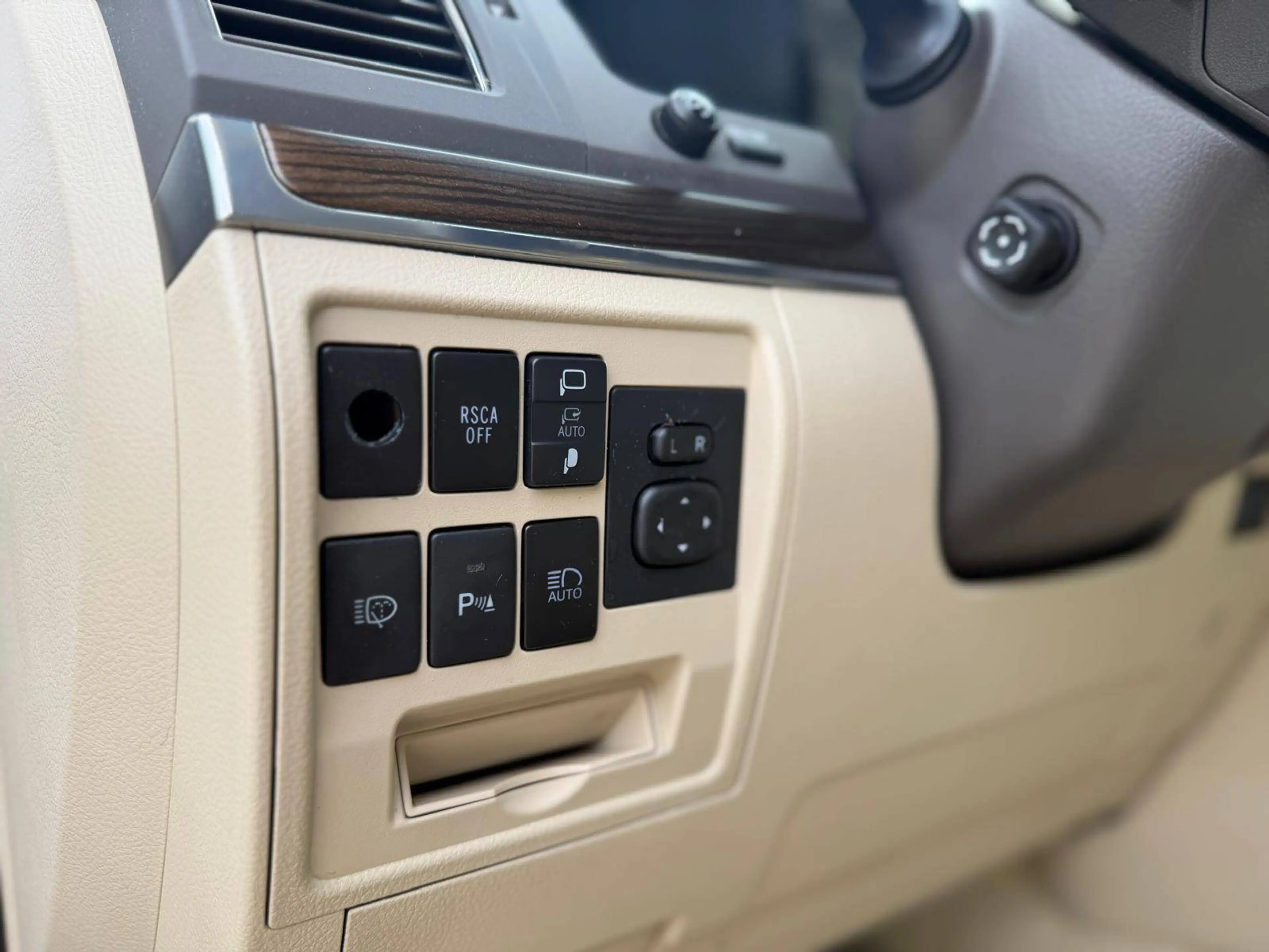 Toyota Land Cruiser LC 200  4.6 Benzine V8, EU-uitvoering — photo 8