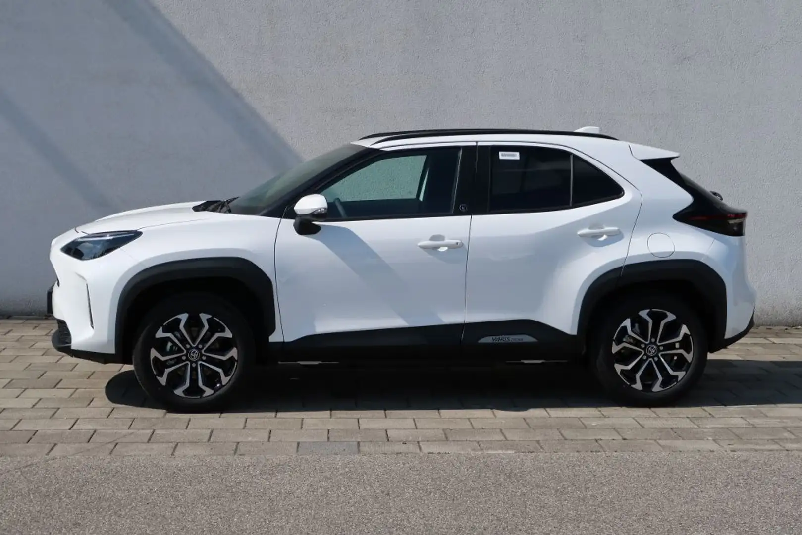 Toyota Yaris Cross Yaris Cross Team D Winter+Safety Paket Weiß - 2