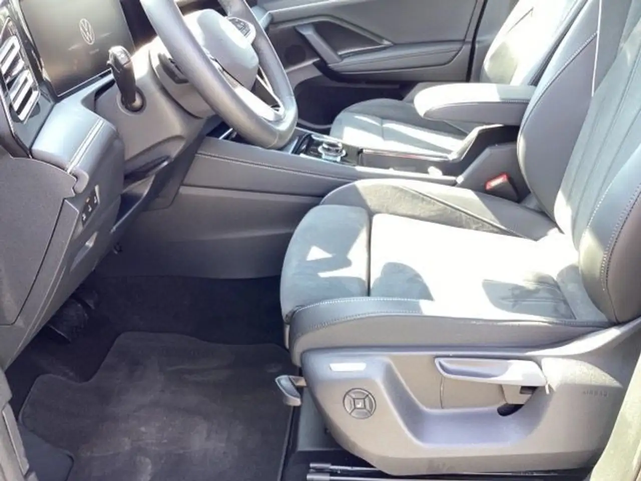 Volkswagen Tiguan 1.5 eTSI DSG Elegance Navi,Matrix,Harman-, миниатюра 9