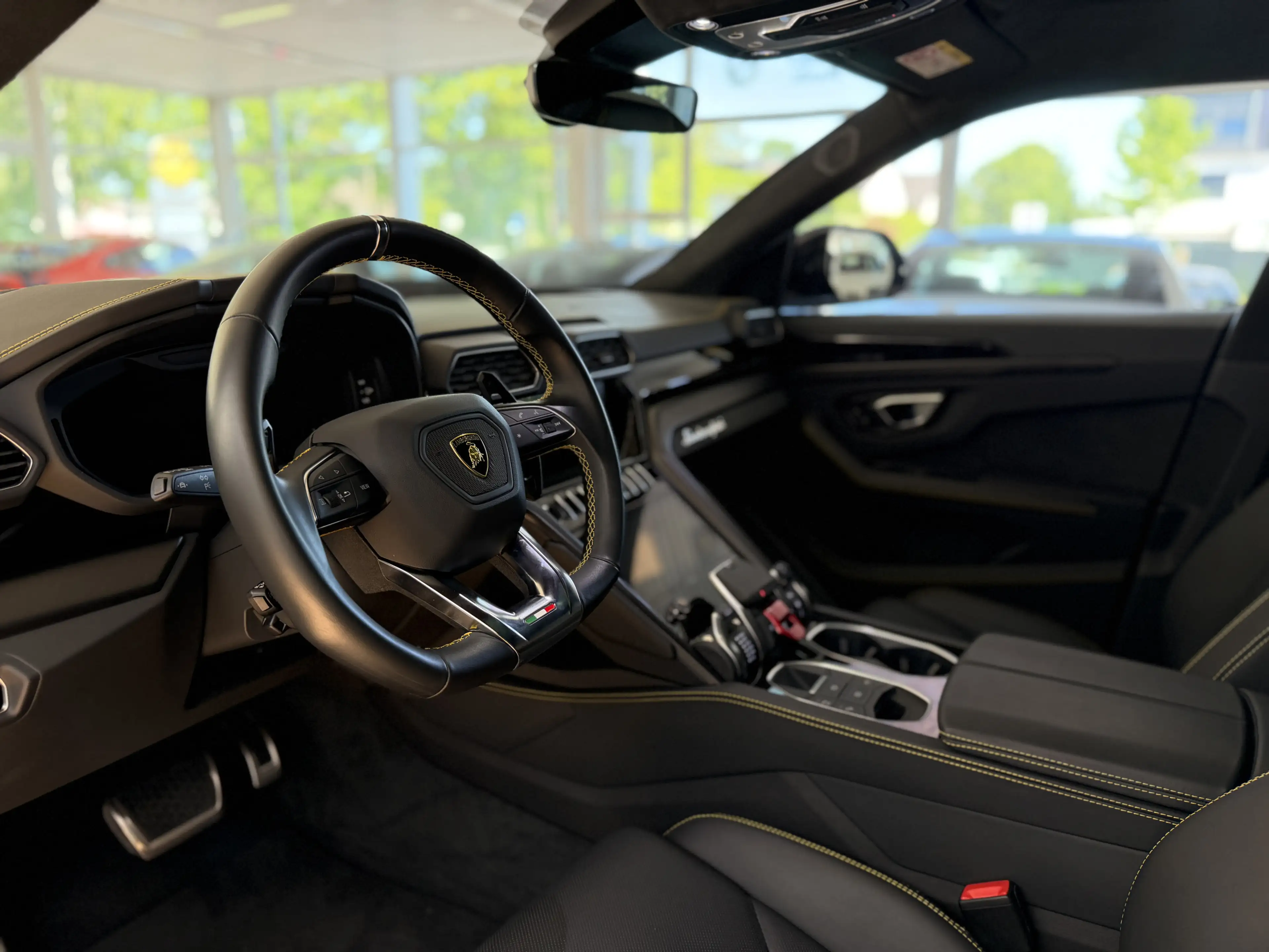 Lamborghini Urus 360*LiFT*PANO*B&O*23ZOLL*KERAMiK*MASSAGE* — photo 9