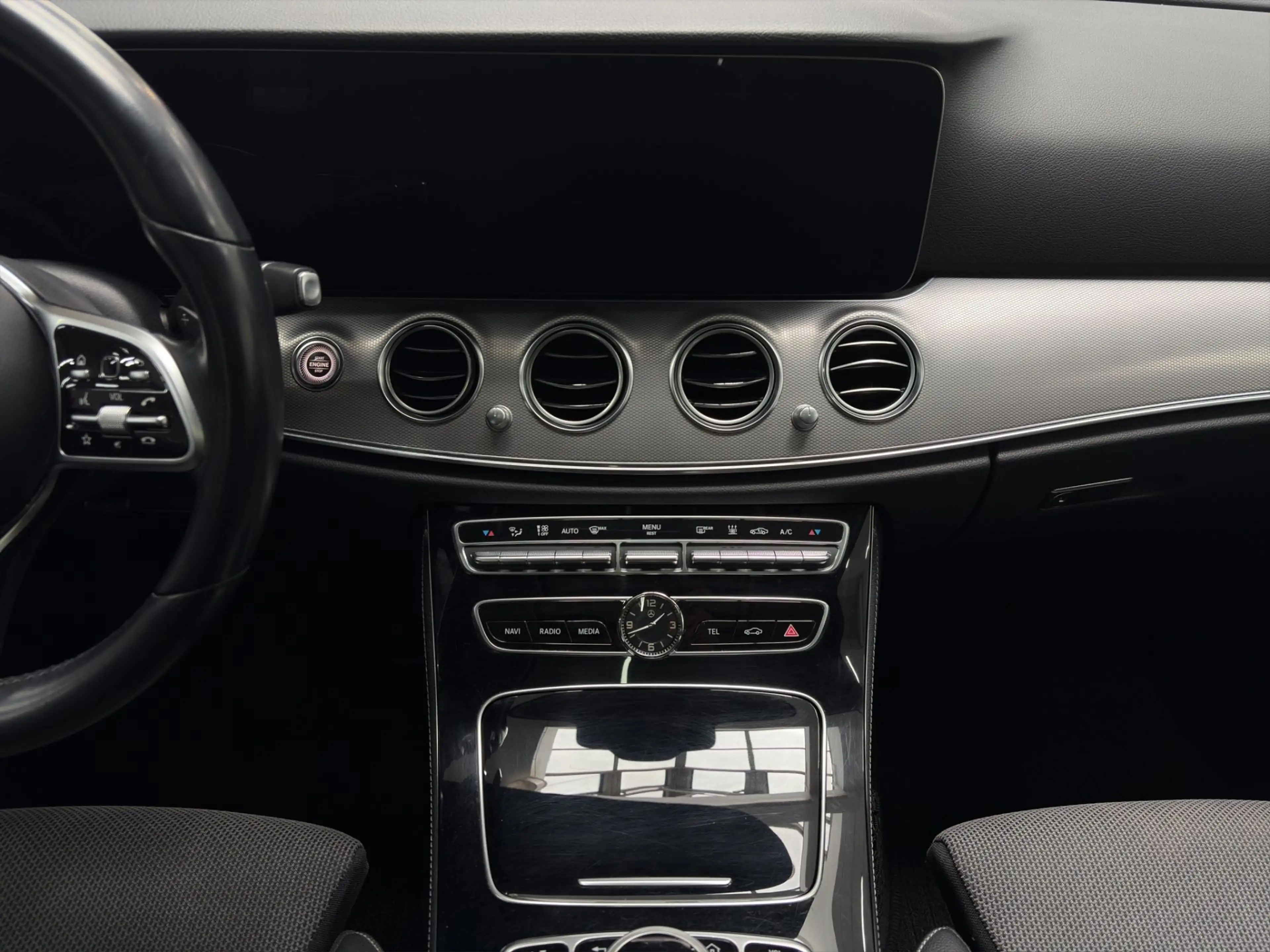 Mercedes-Benz E 300 de T Avantgarde Aut. — photo 12