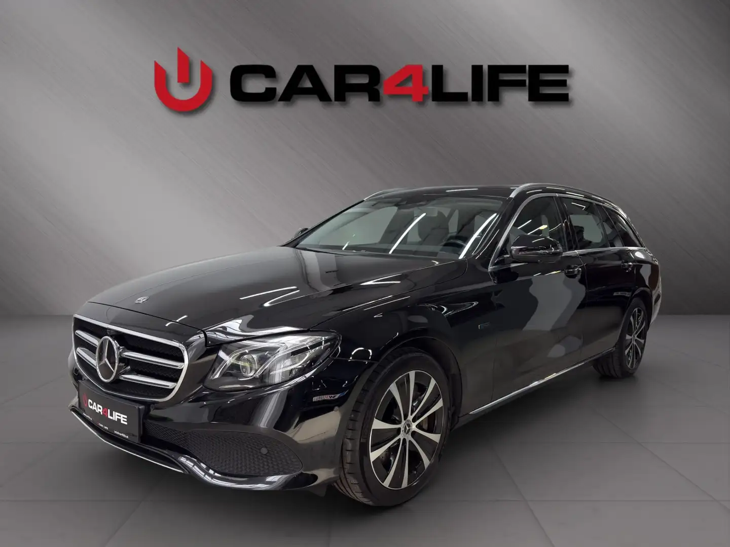 Mercedes-Benz E 300 de T Avantgarde Aut. Schwarz - 1