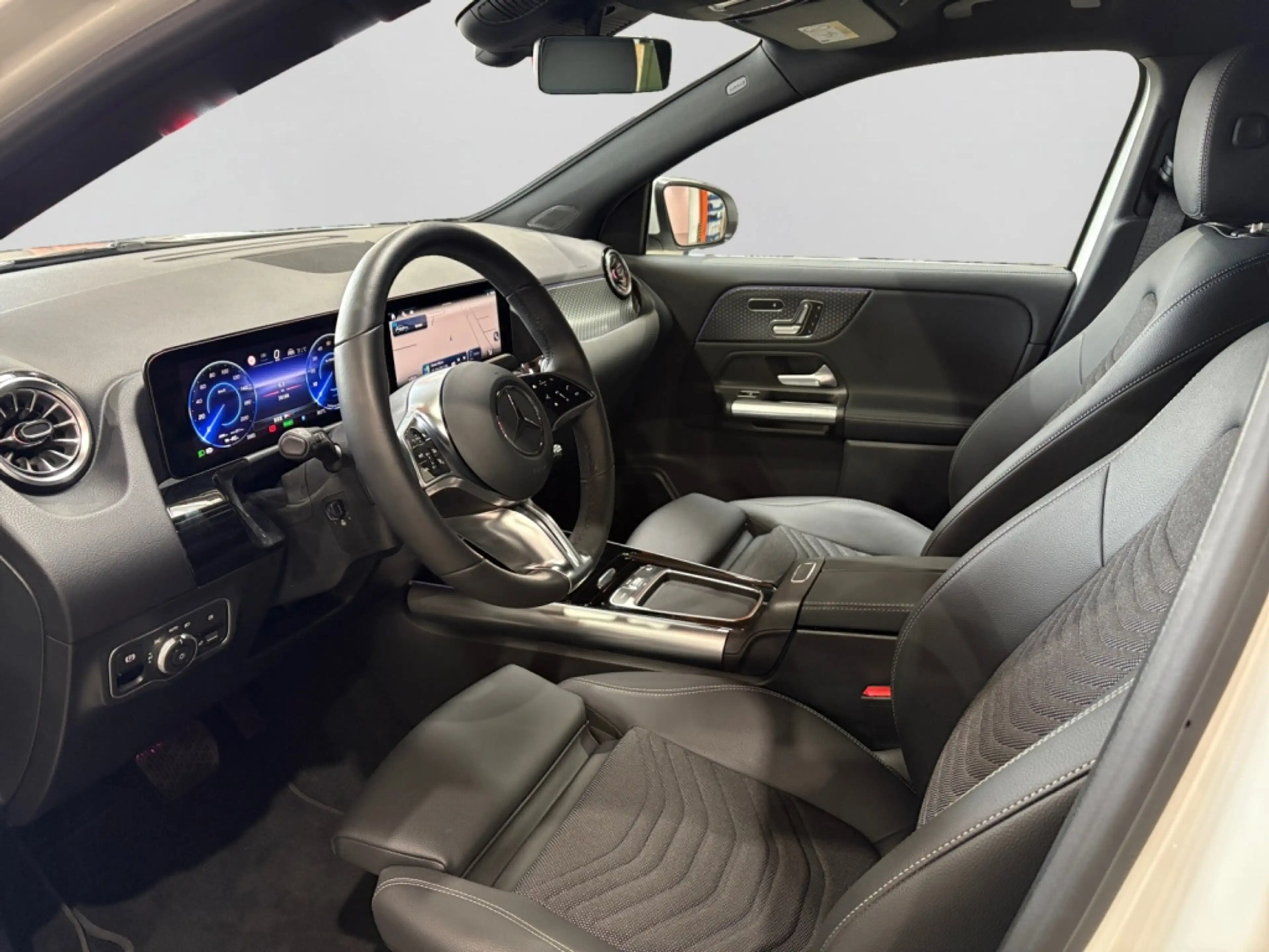 Mercedes-Benz EQA 300 4MATIC PROGRESSIVE|AMBIENTE|MBUX|SHZ|KAM — photo 11