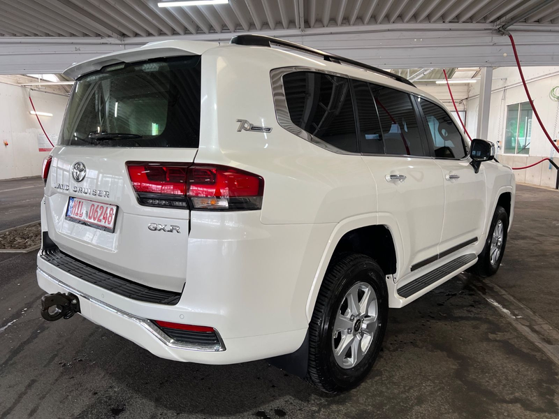 Toyota Land Cruiser 300*3.5 V6*ARMORED*GEPANZERT*B6/VR7 — photo 7