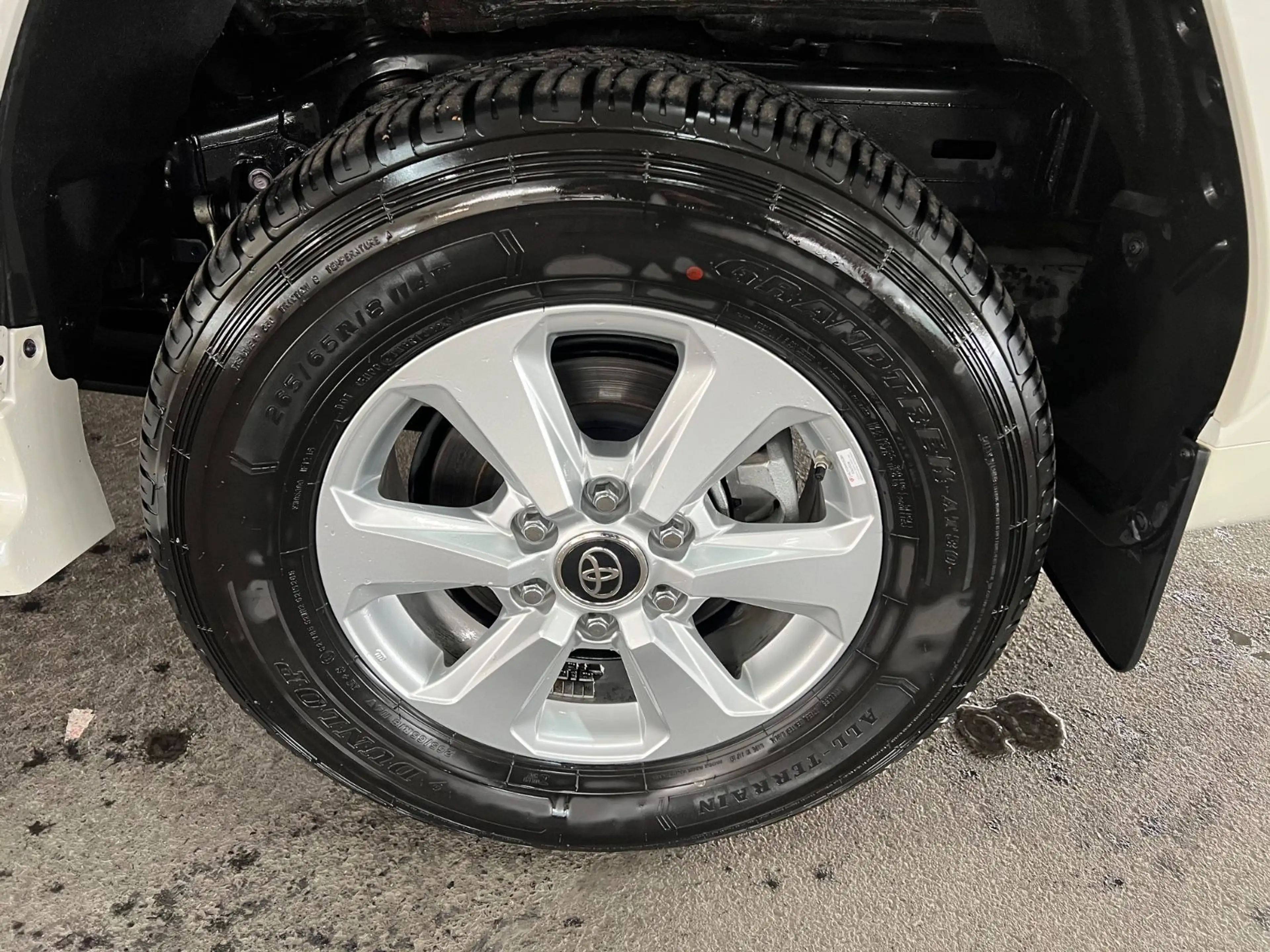 Toyota Land Cruiser 300*3.5 V6*ARMORED*GEPANZERT*B6/VR7 — photo 8