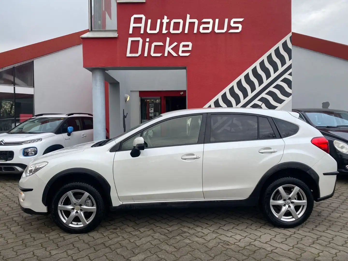 Subaru XV Comfort 4x4 Klimaautom Sitzheizg Tempom Weiß - 2