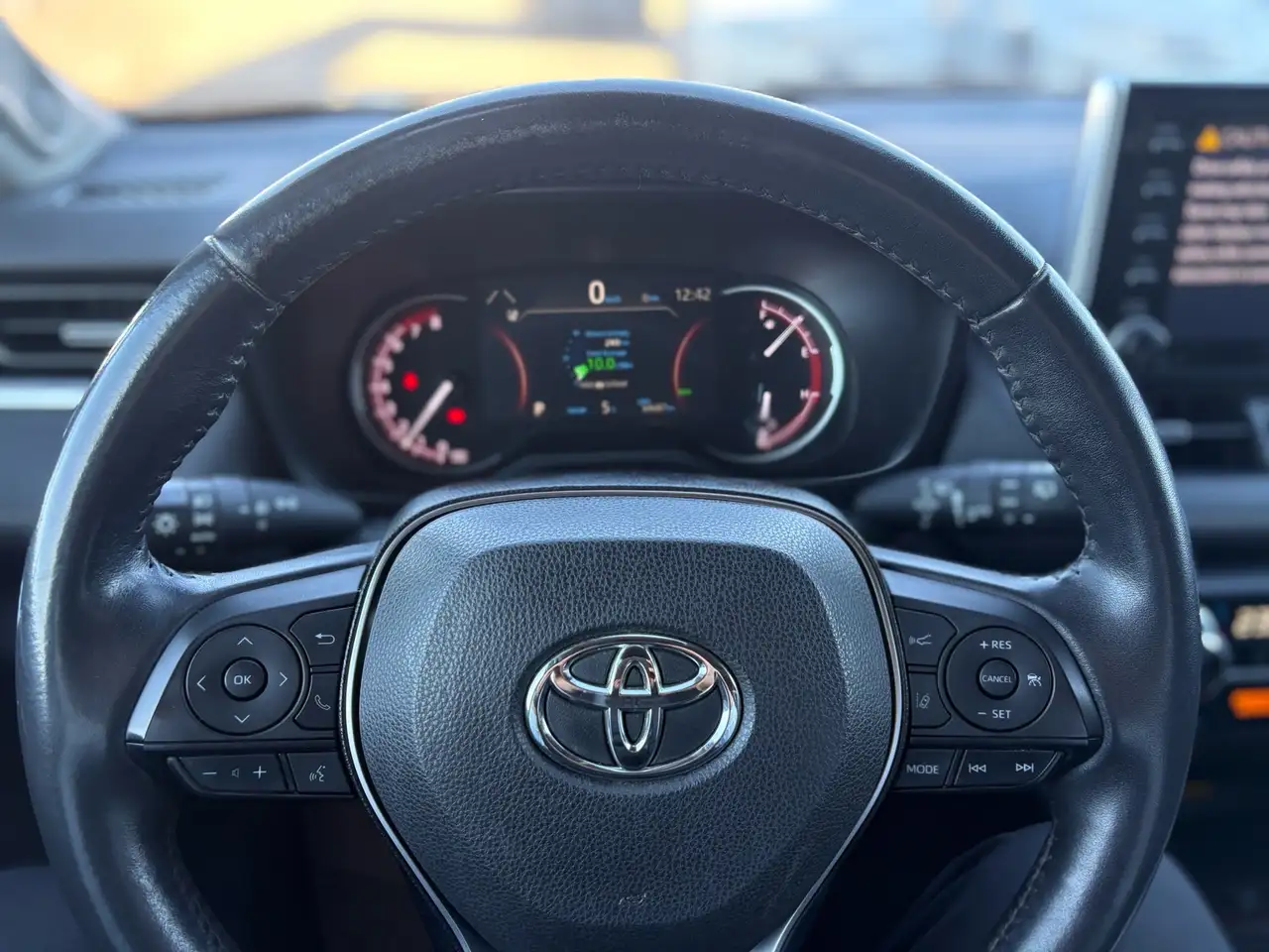 Toyota RAV 4 снимка Toyota RAV 4
