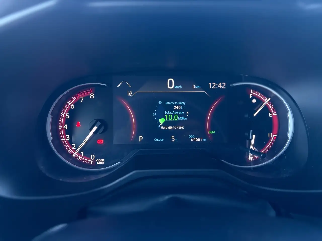 Toyota RAV 4 снимка Toyota RAV 4