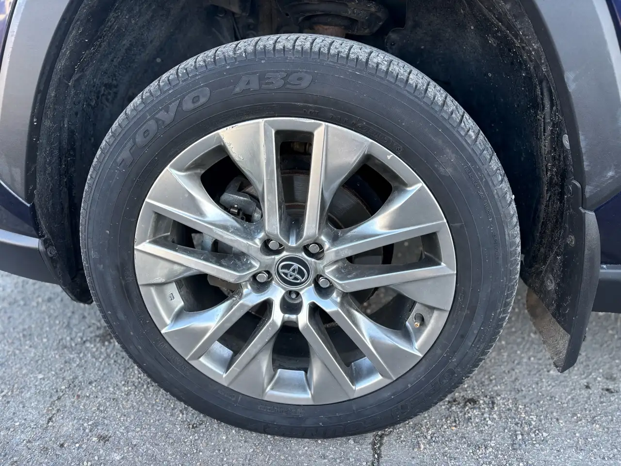 Toyota RAV 4 снимка Toyota RAV 4
