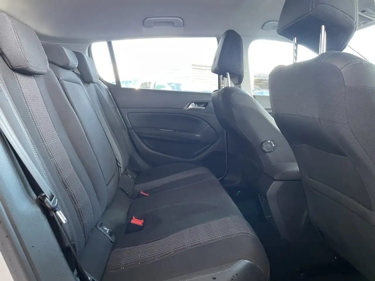 Peugeot 308 308 SW — photo 21