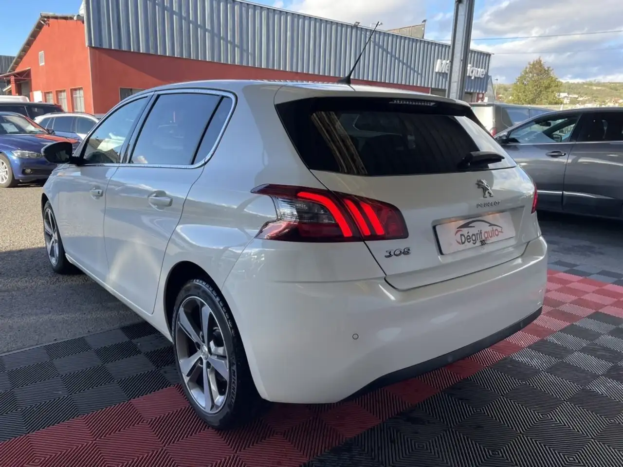 Peugeot 308 308 SW — photo 8
