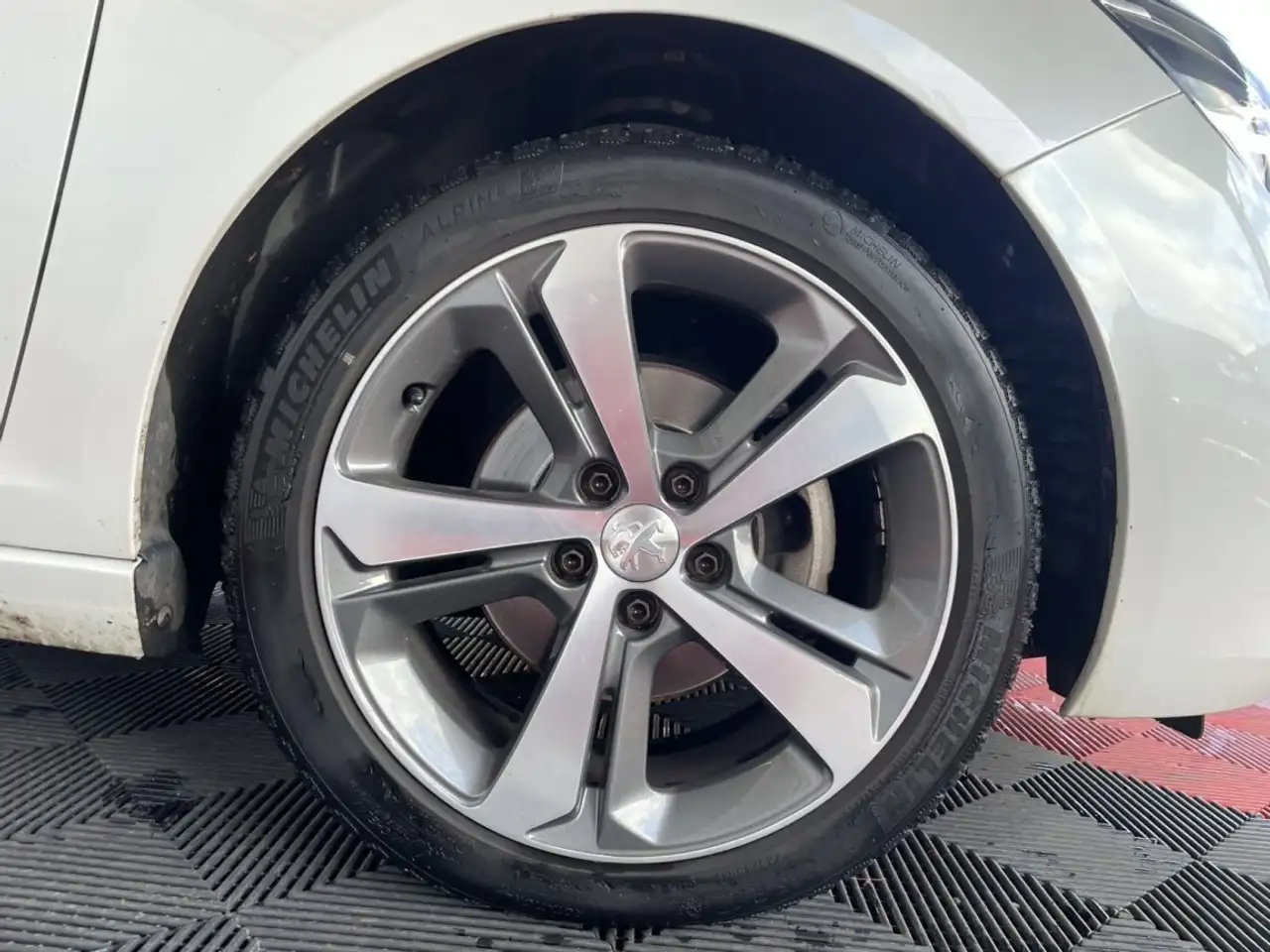 Peugeot 308 308 SW — photo 12