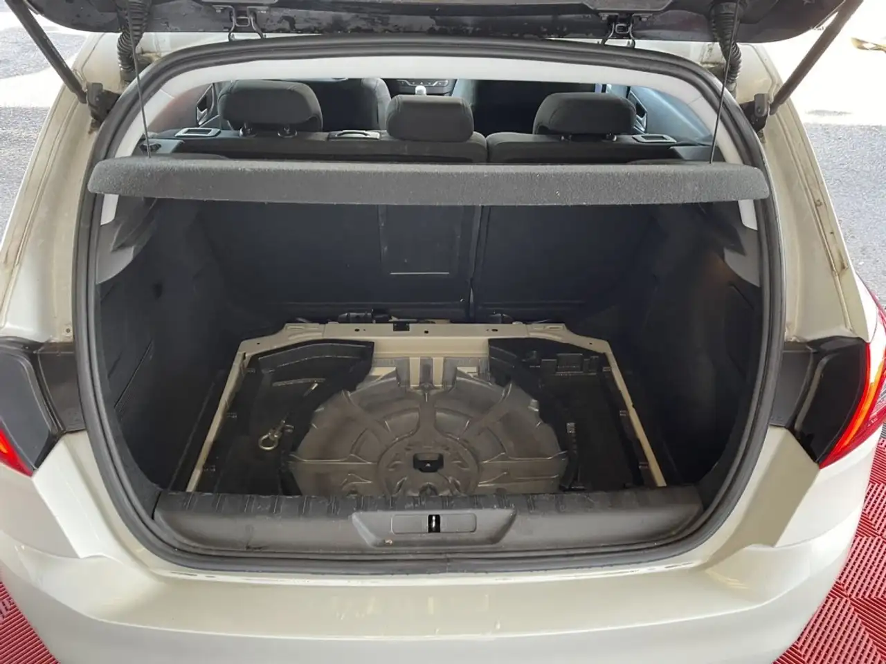 Peugeot 308 308 SW — photo 32