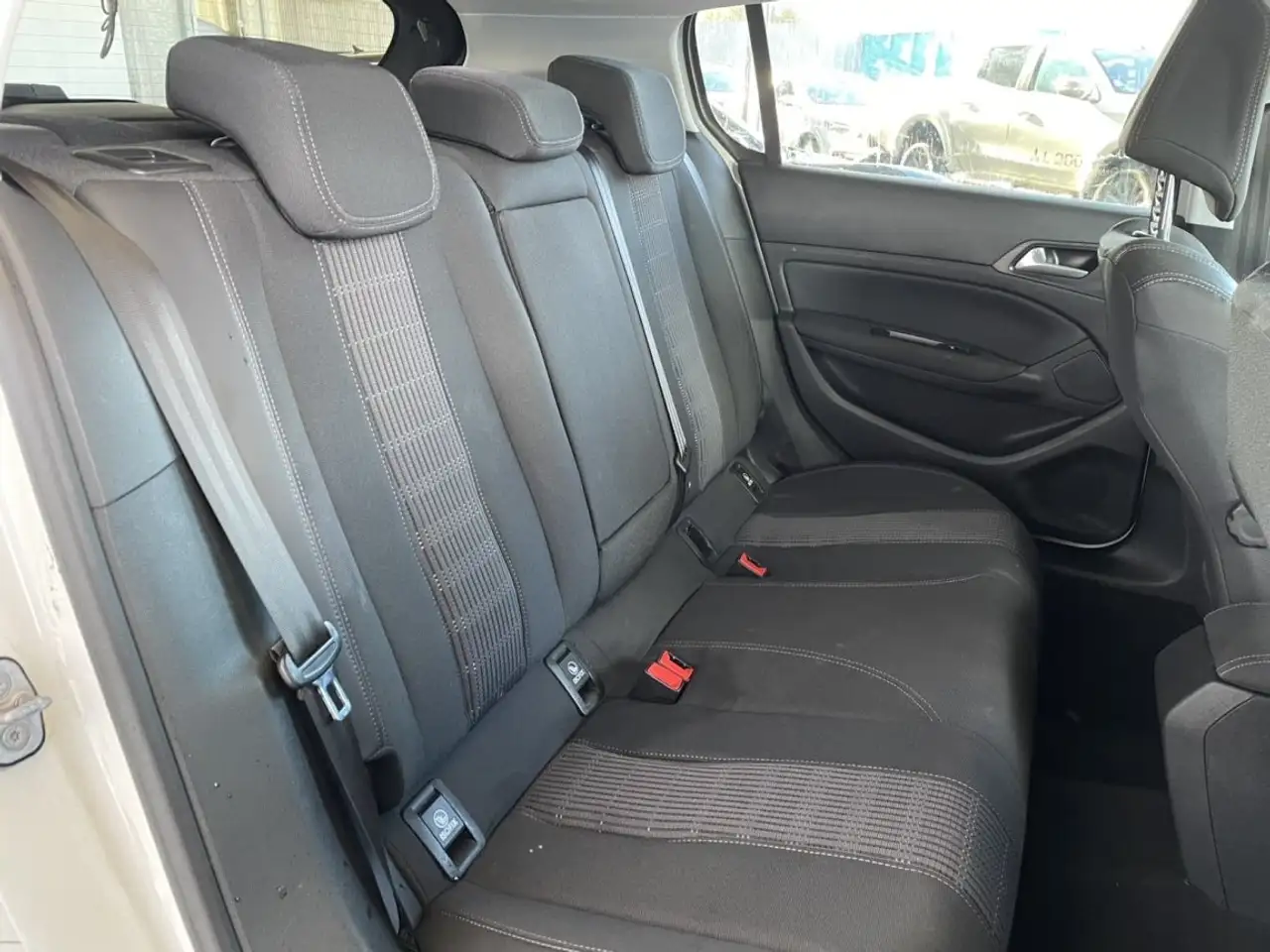 Peugeot 308 308 SW — photo 20