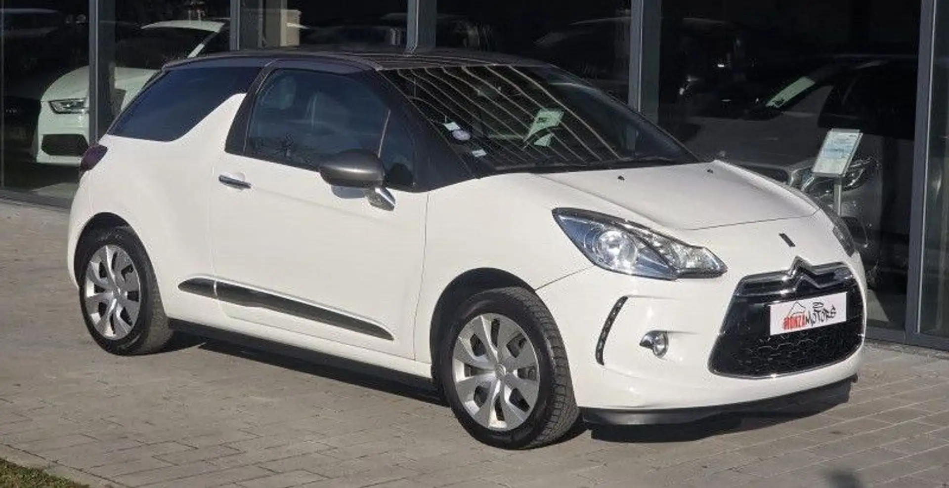 Citroen DS3 1.2 VTI PURETECH CHIC Blanc - 2