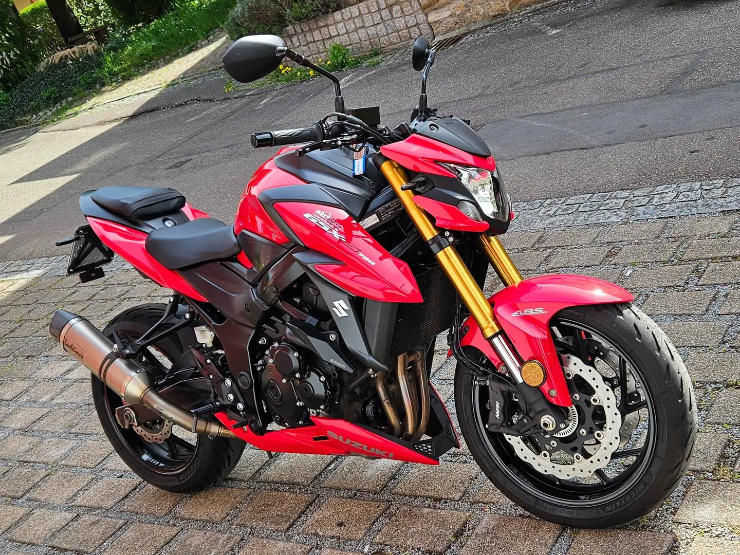 Suzuki GSX-S 750 WC50 Roşu - 1