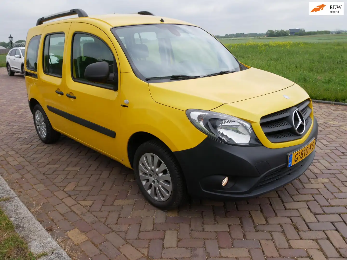 Mercedes-Benz Citan 111 CDI Ambiente AC LEATHER CAMERA 15.000km!!! ** Geel - 1