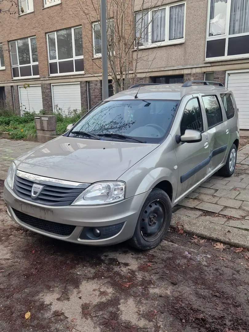 Dacia Logan MCV 1.6 Ambiance Бронзовый - 2