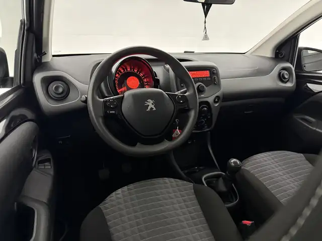Peugeot 108 view 14