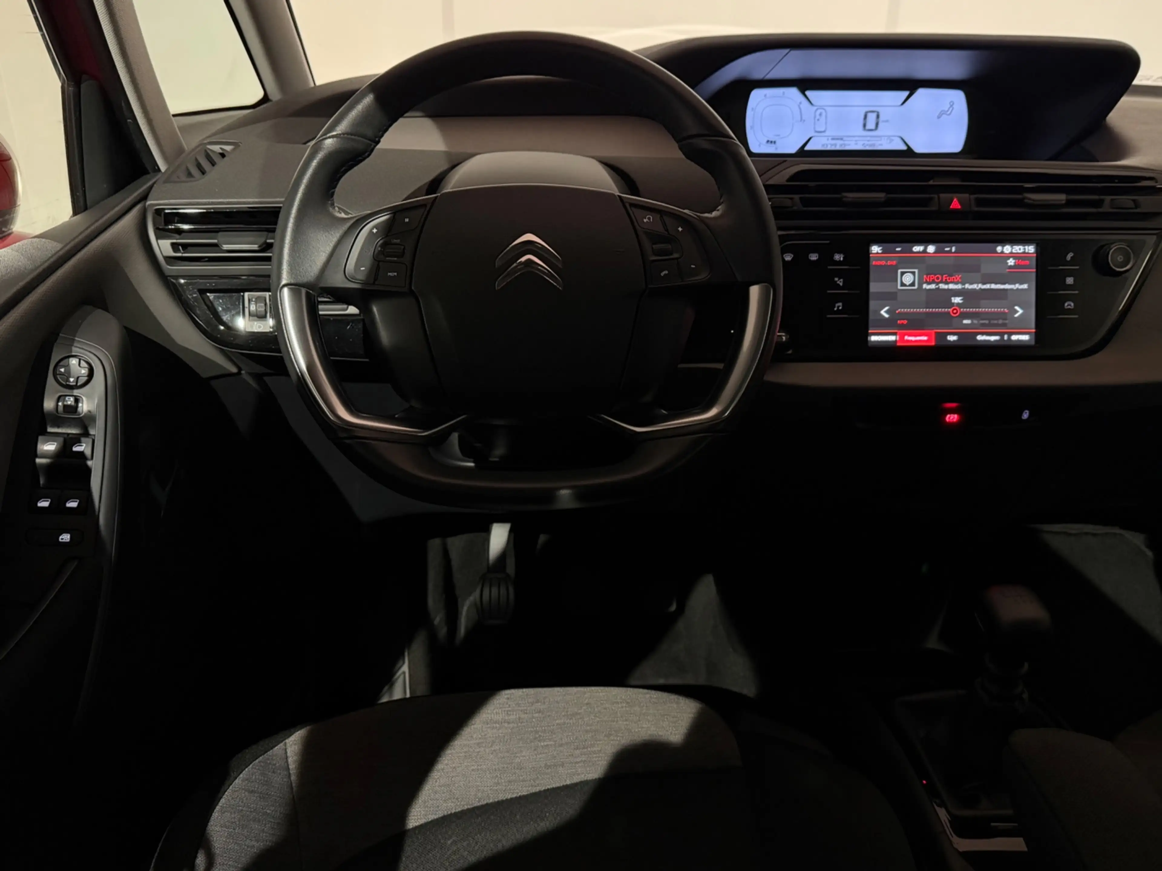Citroen C4 SpaceTourer 1.2 PureTech Shine /Clima/Cruise/PDC/CarPlay/LED/D — photo 15