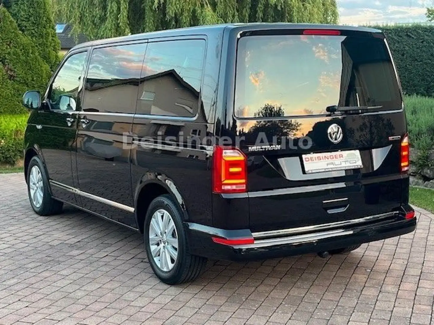 Volkswagen T6 Multivan Schwarz - 2