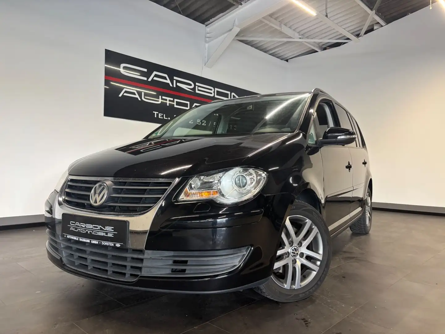 Volkswagen Touran Trendline BlueMotion**7-Sitzer** Schwarz - 1