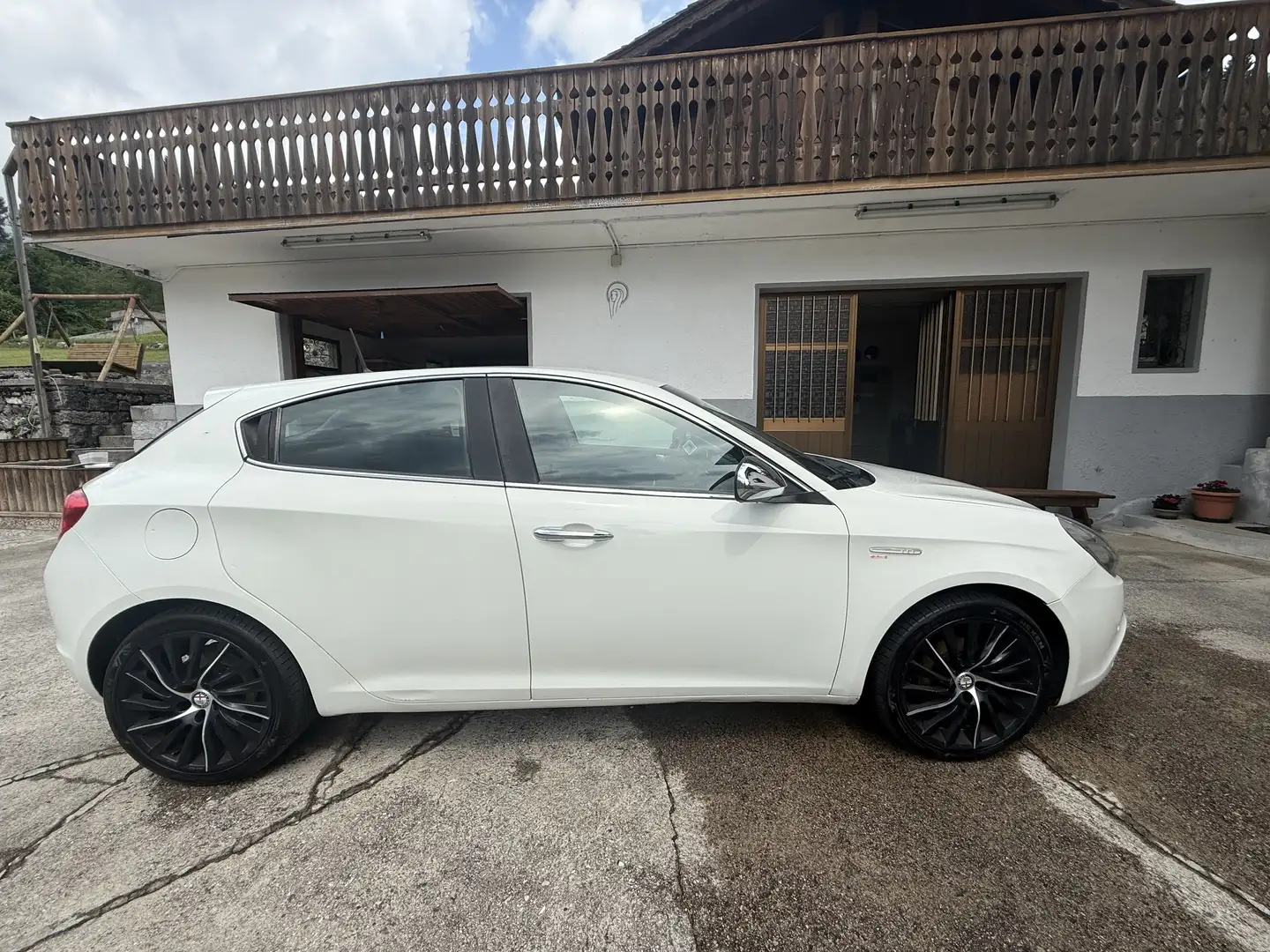 Alfa Romeo Giulietta 1.6 jtdm Distinctive E5+ Blanc - 1