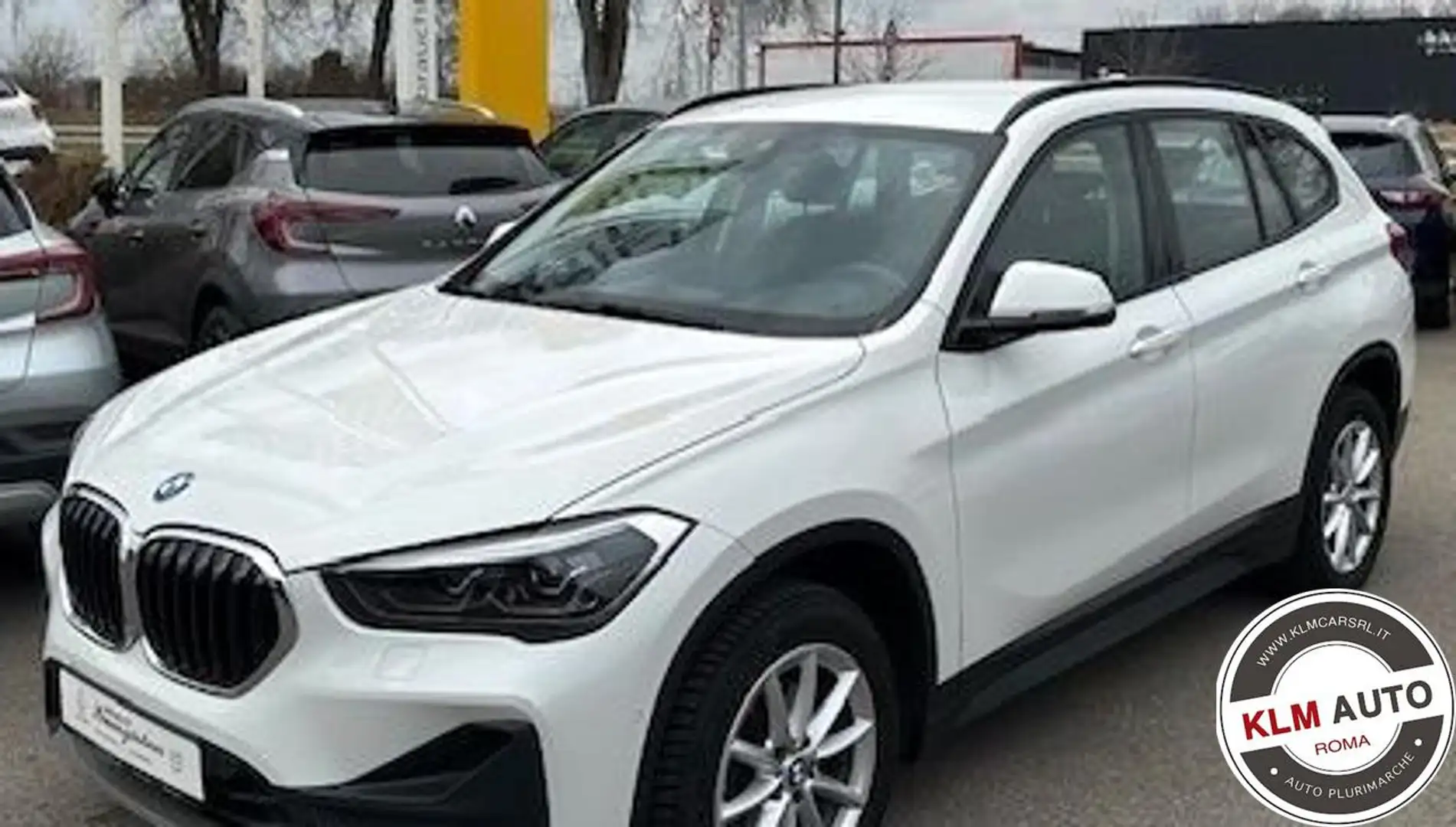 BMW X1 sDrive18i Advantage AUT € 185 MESE NO ANTICIPO Weiß - 2