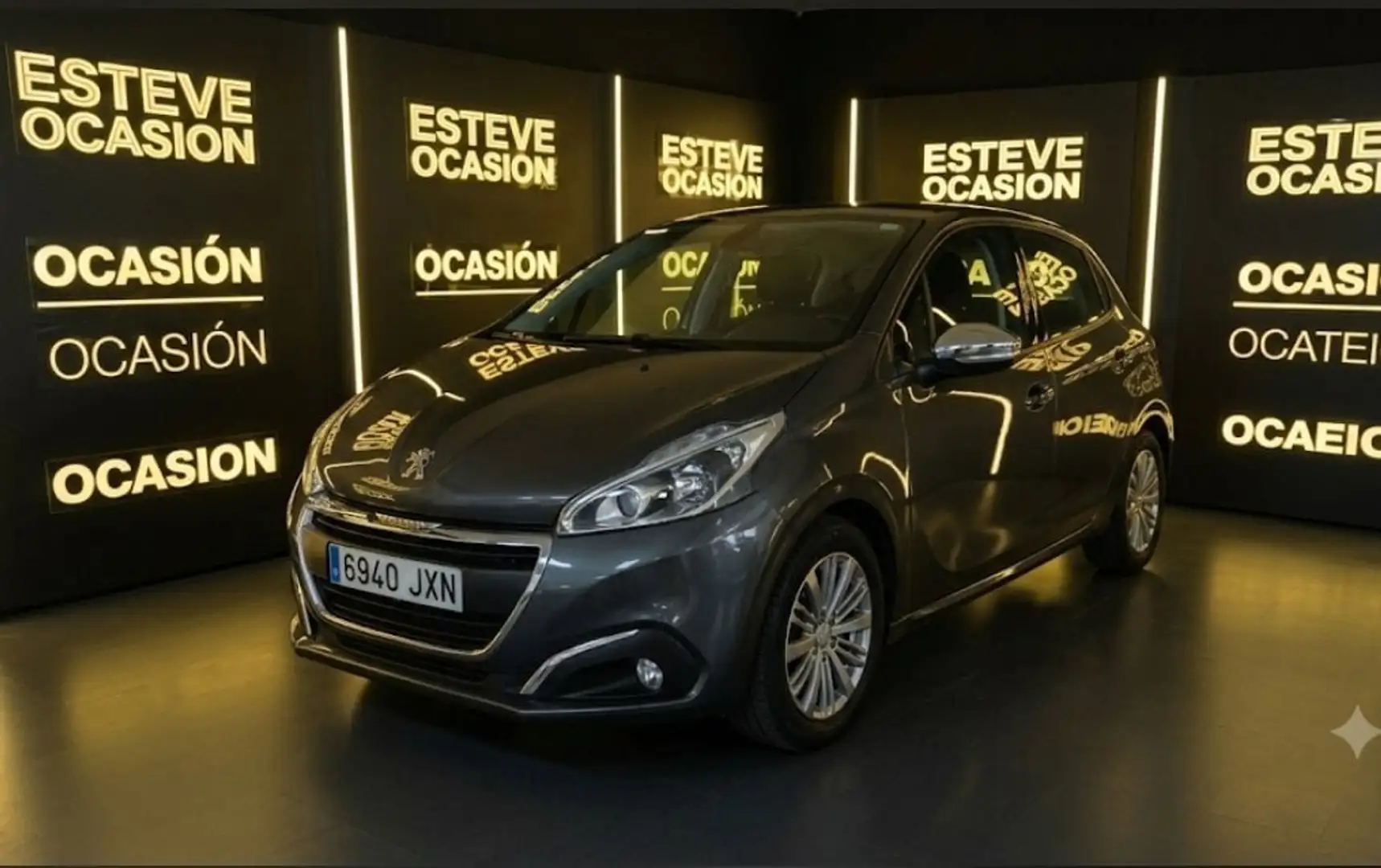 Peugeot 208 1.2 PureTech Style S 82 Burdeos - 1