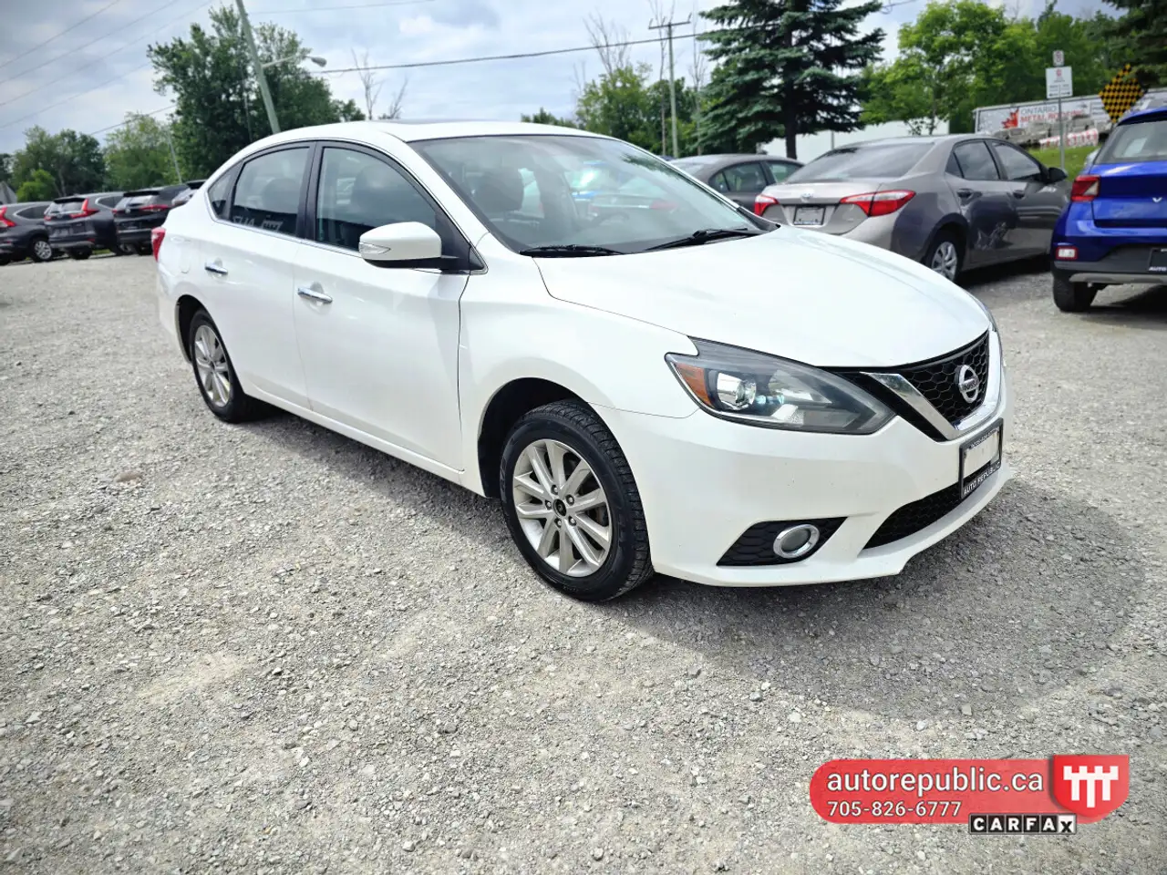 Nissan Sentra fotografie Nissan Sentra